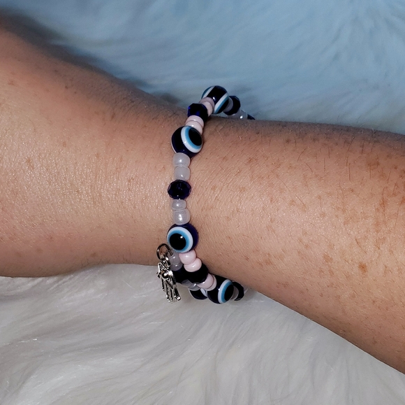TMD - Evil Eye Bracelet / Necklace Set w/ Hamsa Charms - Silver, Pink and Blue - Picture 4 of 8